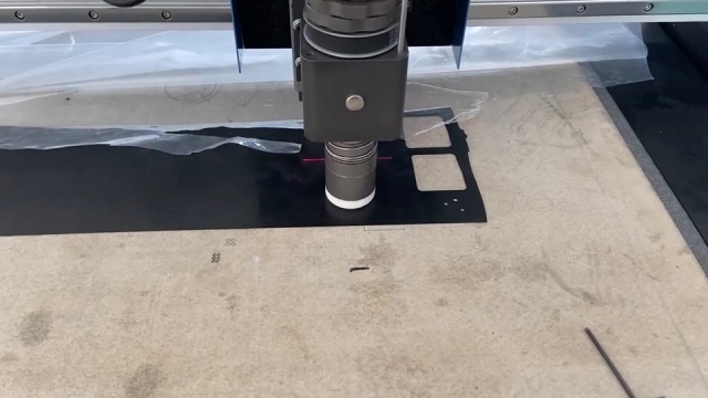 手機鏡頭墊片切割機