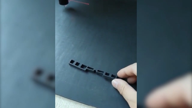 電子泡棉切割機