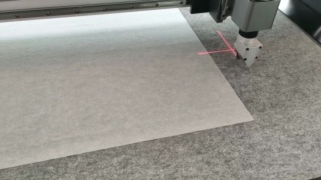 薄膜材料圓刀裁斷機